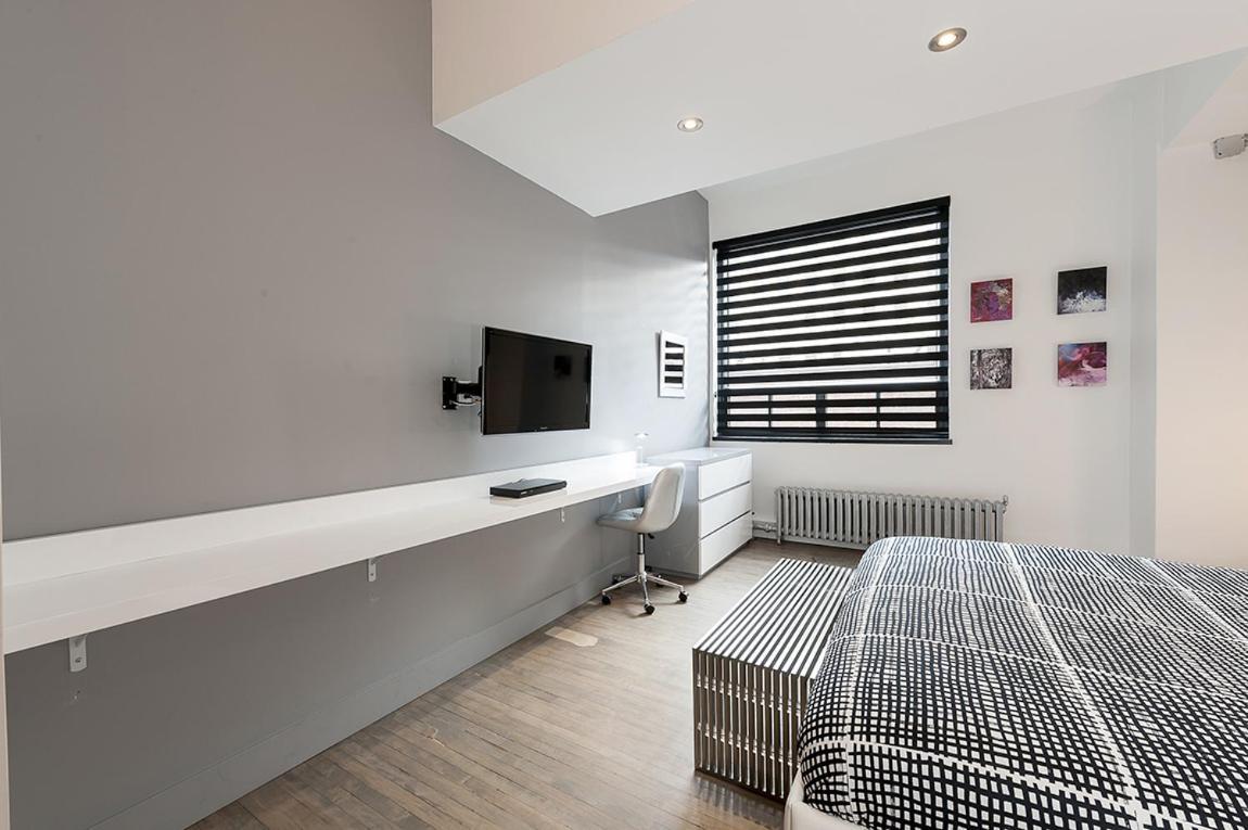 The Holland Hotel By Simplissimmo Montreal Room photo